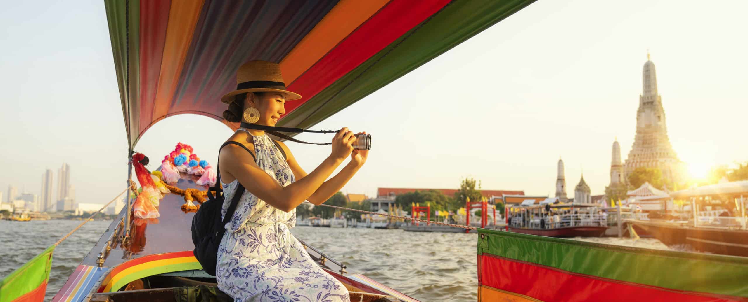 Explore Bangkok in 2026 — visit temples, the Grand Palace, Chinatown streets, Song Wat Road cafés, and taste authentic Thai food.