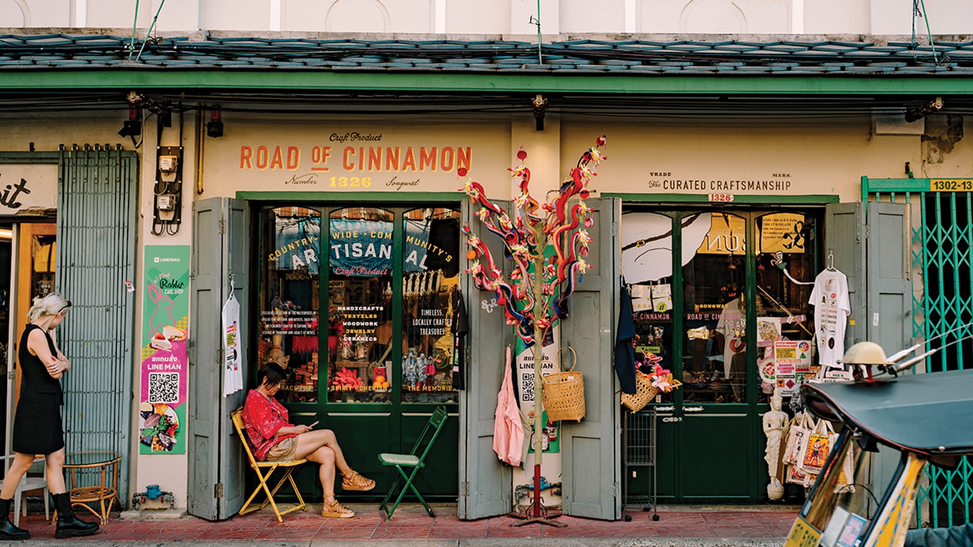 explore local market of thiland street 